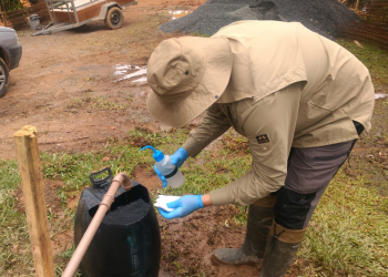  Coleta de água para análise de parâmetros físico-químicos em Poço Tubular Profundo, Rio dos Cedros (SC)